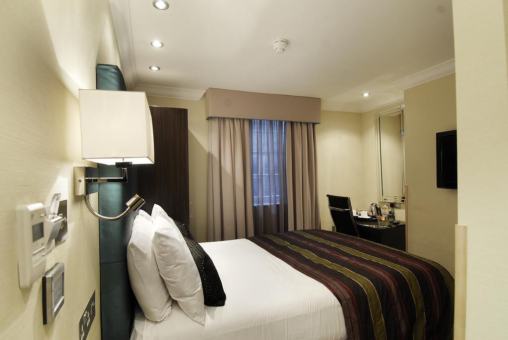 Bed and Breakfast Astors Belgravia Лондон Экстерьер фото