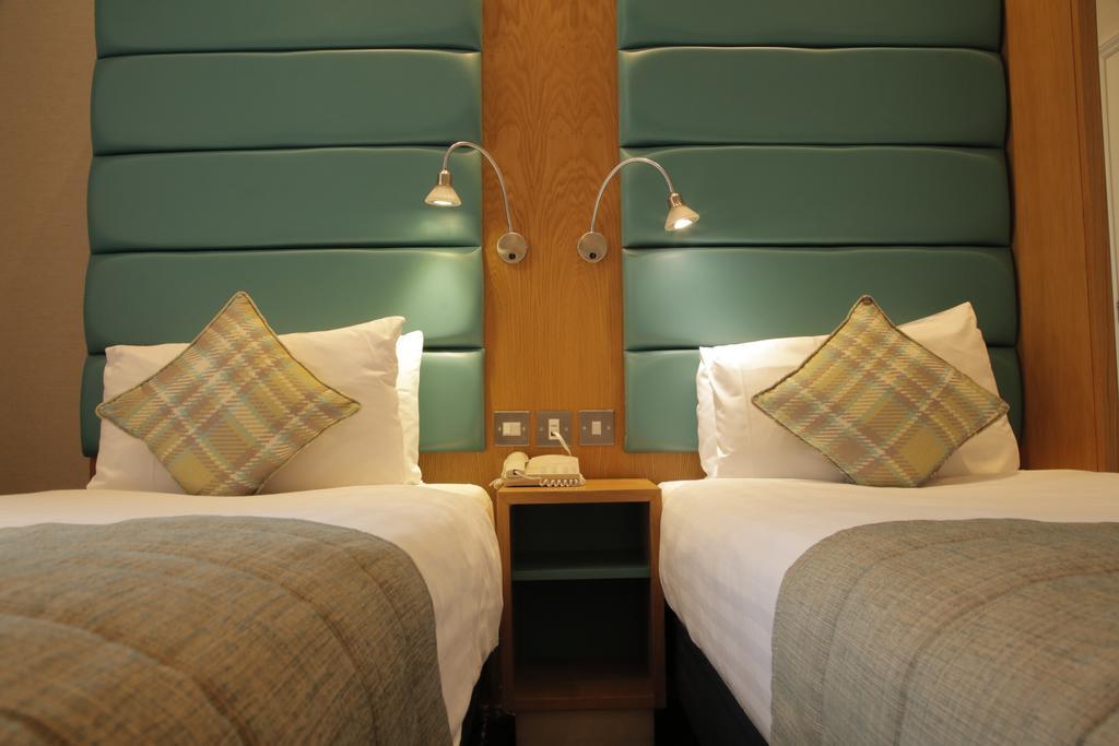 Bed and Breakfast Astors Belgravia Лондон Экстерьер фото