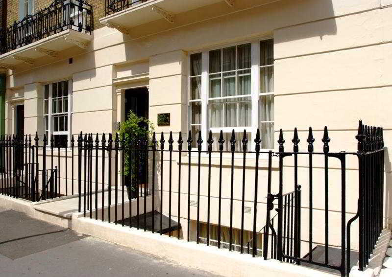 Bed and Breakfast Astors Belgravia Лондон Экстерьер фото