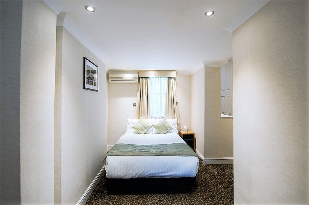 Bed and Breakfast Astors Belgravia Лондон Экстерьер фото