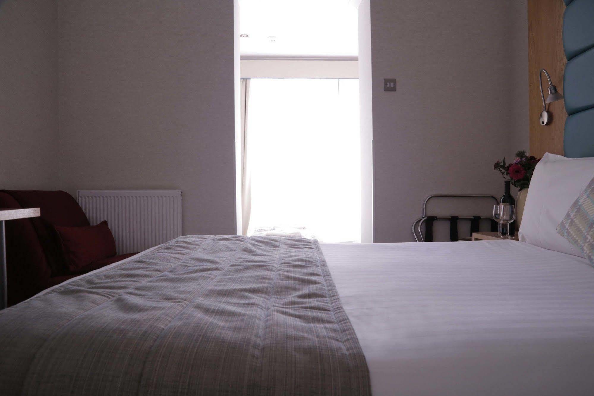 Bed and Breakfast Astors Belgravia Лондон Экстерьер фото